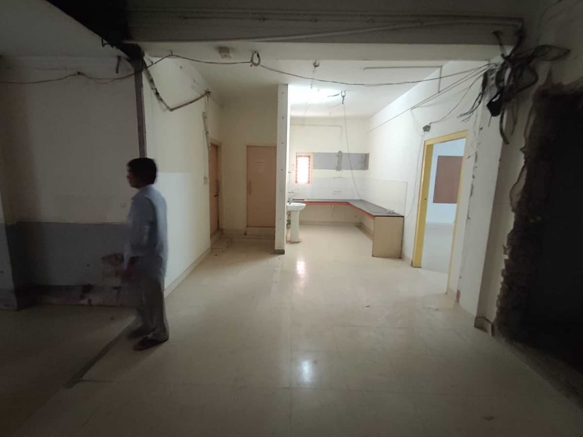 Property Image - 8