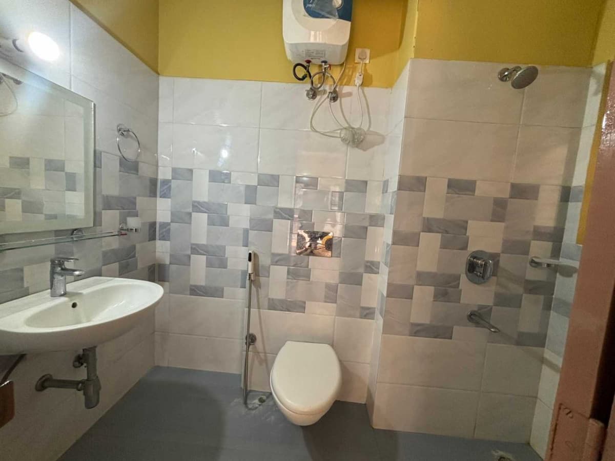 Property Image - 6