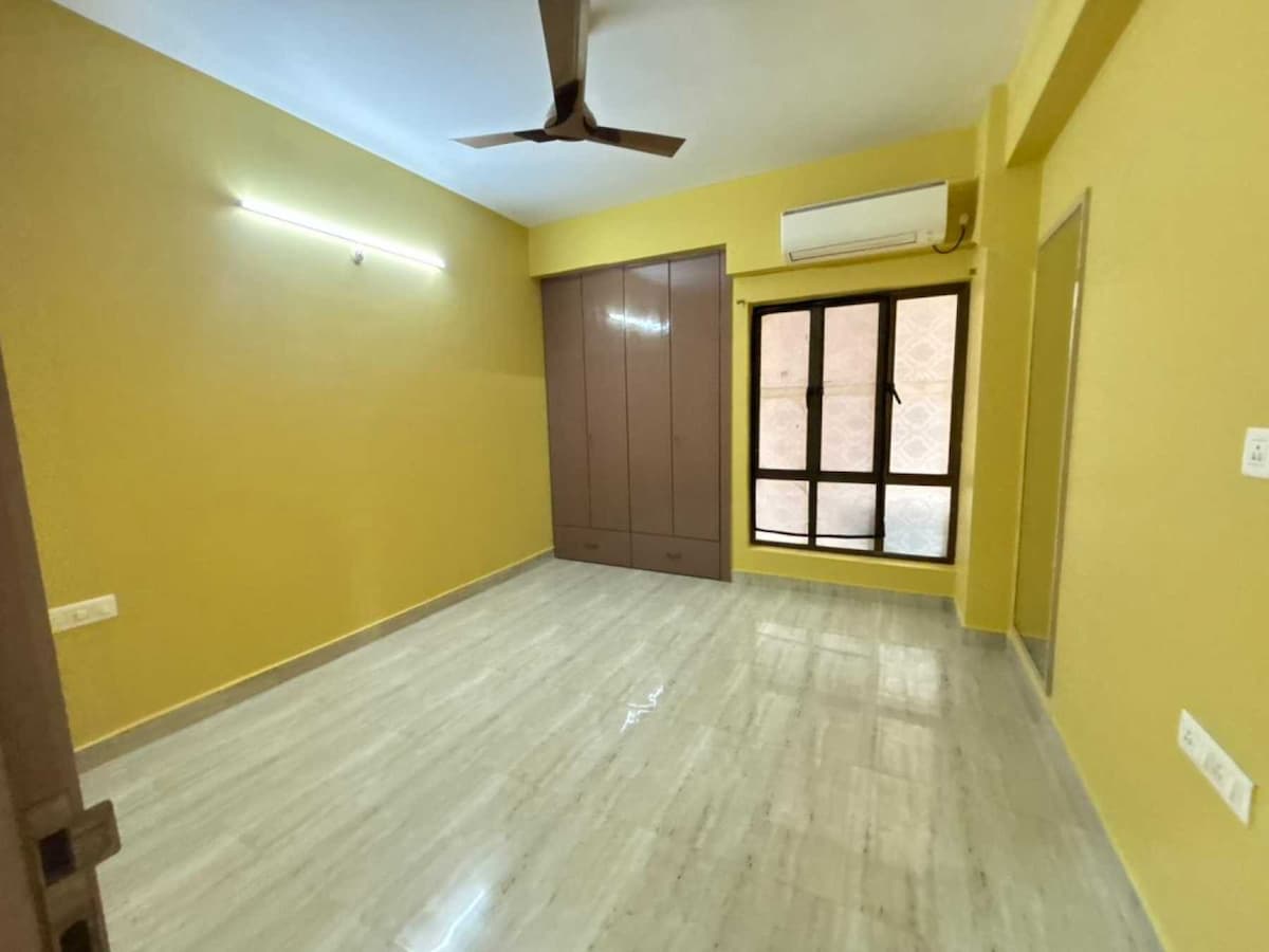 Property Image - 4