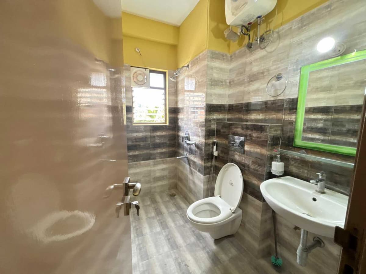 Property Image - 3