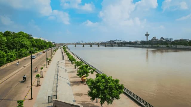 Top 11 Posh Area in Ahmedabad to Live in 2025: Best Residential Locations Ranked blog image